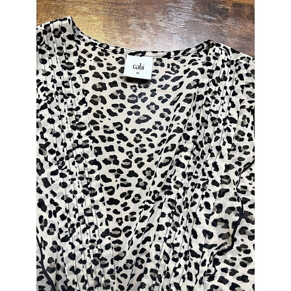 CAbi Sleeveless Flutter Blouse Leopard Print Womens Size M - Picture 2 of 6